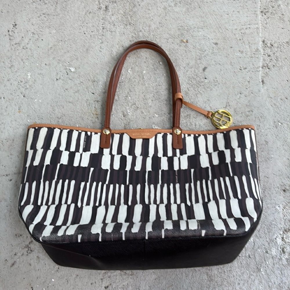 Henri  Bendel  tote